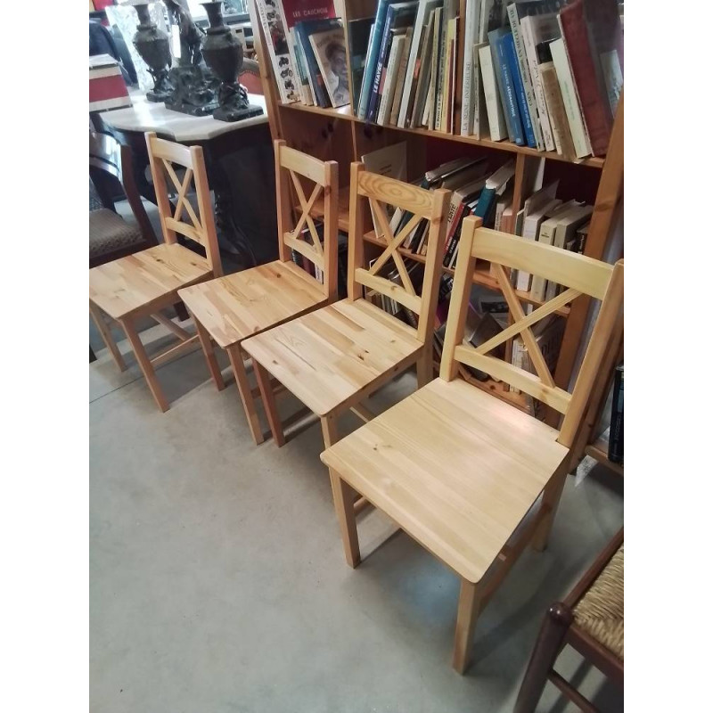 4 CHAISES PIN DOSSIER A CROISILLONS 
