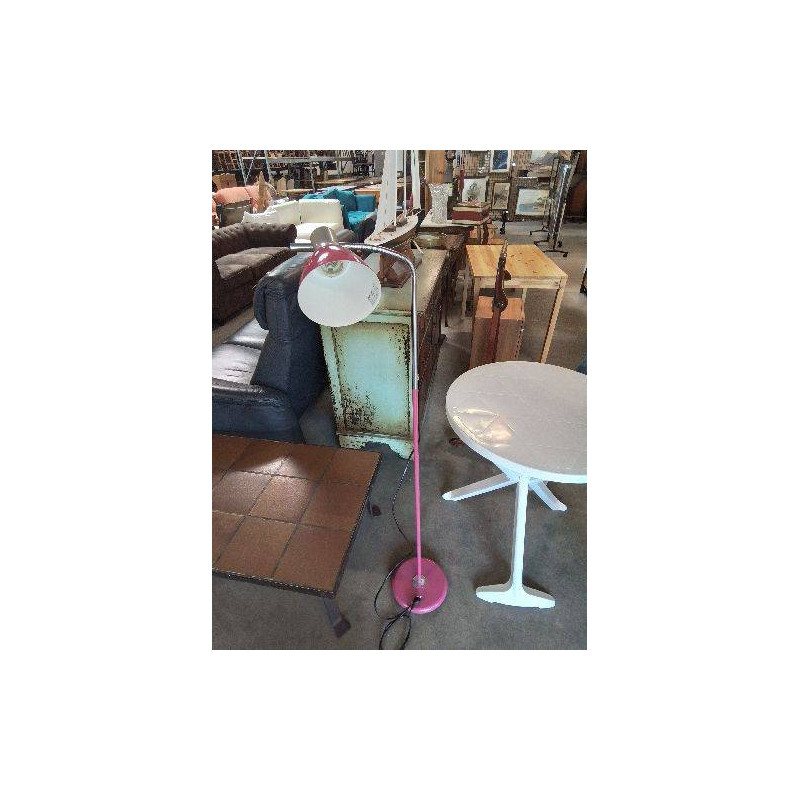 LAMPADAIRE MÉTAL ROSE ORIENTABLE