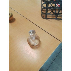 FLACON A PARFUM VERRE...