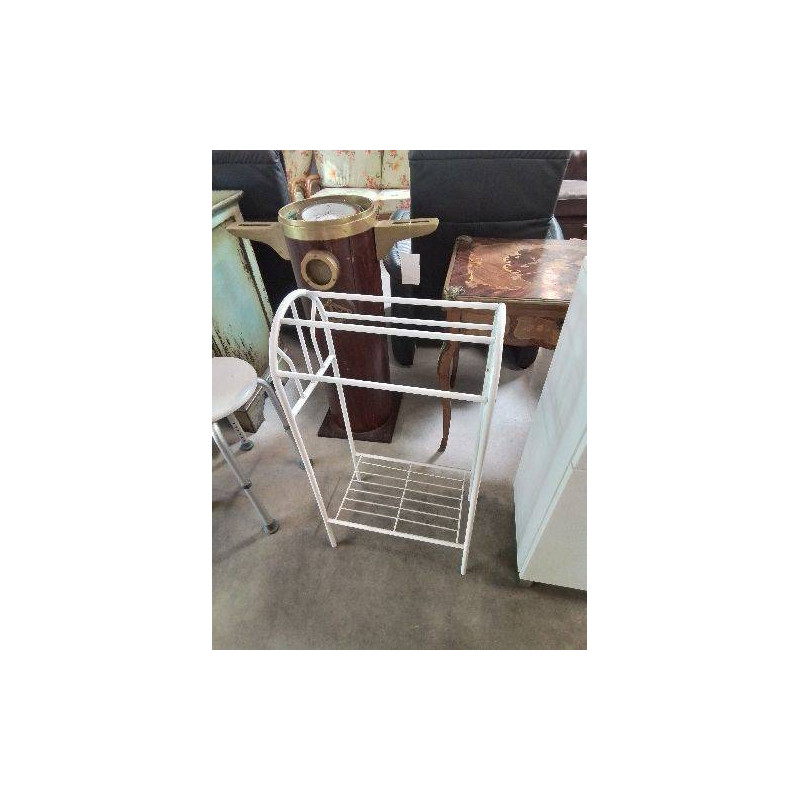 SÈCHE SERVIETTE CINTRÉ MÉTAL BLANC