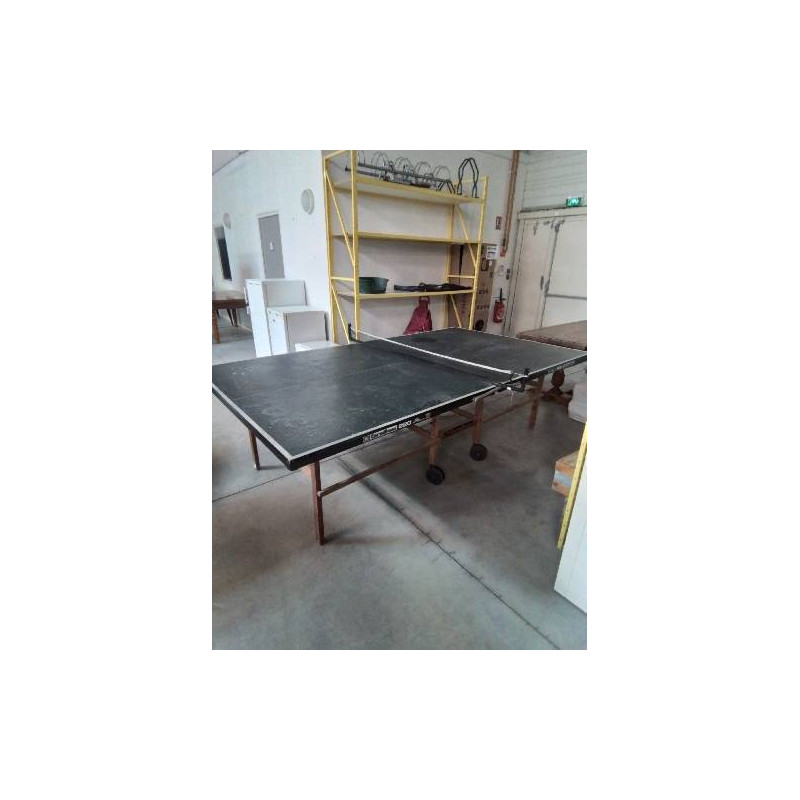 TABLE DE PING-PONG D’INTÉRIEUR CORNILLEAU 220 EN L\'ÉTAT 