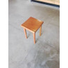 PORTE PLANTE CARRÉ BOIS CLAIR