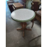 TABLE RONDE BISTROT PIÈTEMENT BOIS CLAIR PLATEAU RESINE LISERÉ VERT