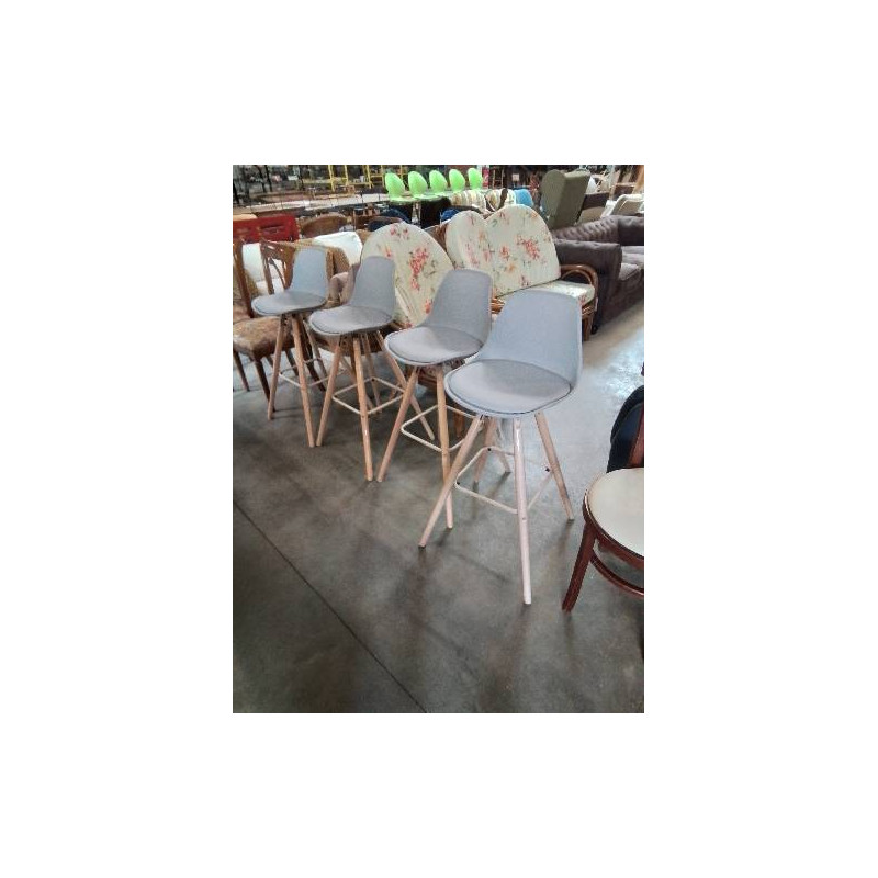 TABOURET DE BAR PIÈTEMENT BOIS CLAIR ASSISE RÉSINE ET PU TAUPE