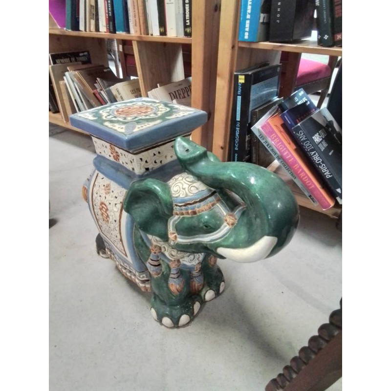 ÉLÉPHANT PORTE PLANTE CÉRAMIQUE 