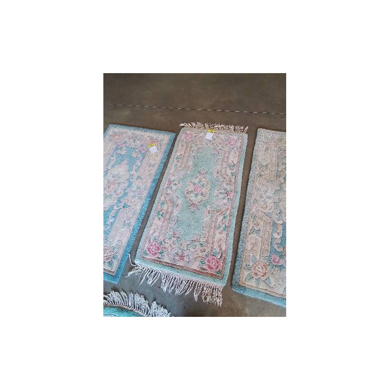 TAPIS LAINE FAIT MAIN BLEU RISE ECRU A FLEURS 120X60CM
