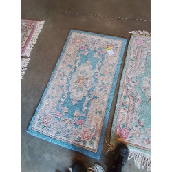 TAPIS LAINE FAIG MAIN BLEU...