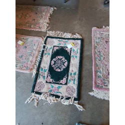 TAPIS LAINE FAIT MAIN VERT...