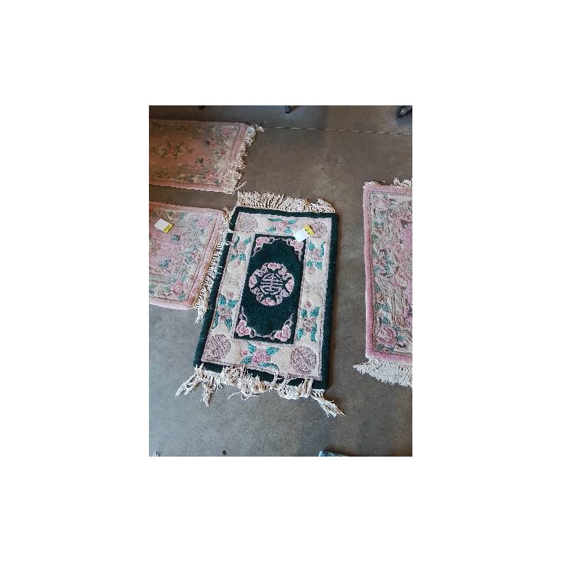TAPIS LAINE FAIT MAIN VERT ECRU ROSE 88X60CM