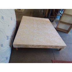 SOMMIER AVEC PIEDS 140X190...
