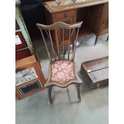 CHAISE  A ENTRETOISE...