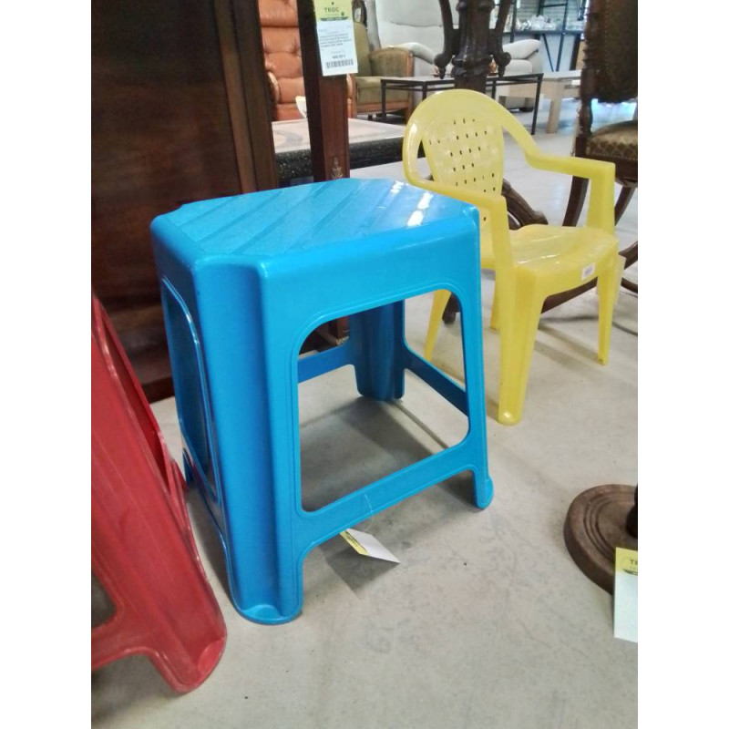 MARCHE PIED  RÉSINE BLEU