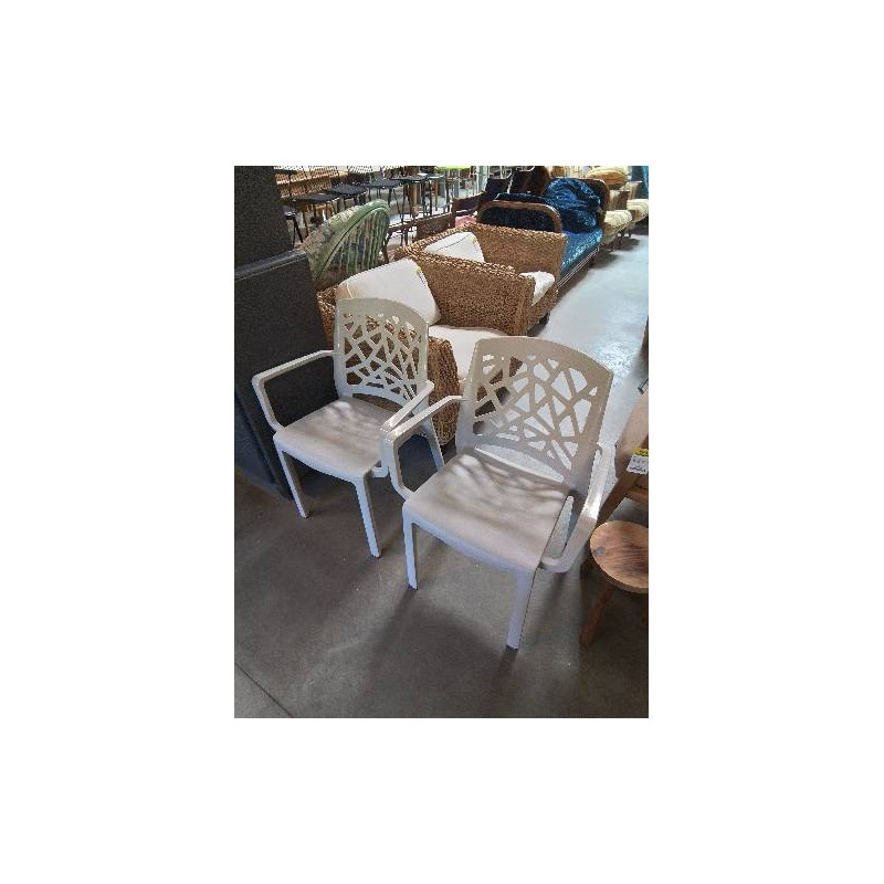 PAIRE DE CHAISES DE JARDIN RÉSINE TAUPE DOSSIER AJOURÉ GROSFILLEX 