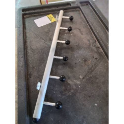 PORTE MANTEAU MURAL MÉTAL BLANC 6 PATÈRES BOULES RÉSINE NOIR