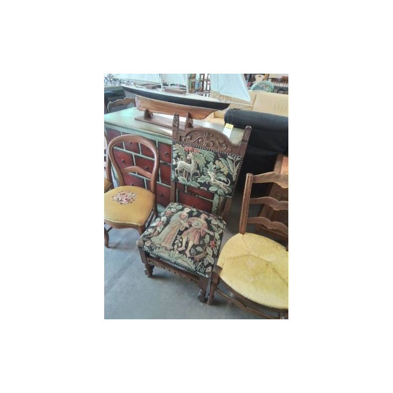 FAUTEUIL BOIS  TAPISSERIE STYLE MÉDIÉVAL 