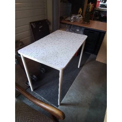 TABLE RECTANGULAIRE MÉTAL...