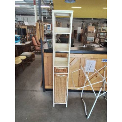 COLONNE DE SALLE DE BAIN BOIS ECRU 3 NICHES 1 TIROIR ET 1 PORTE VANNERIE EN L\'ÉTAT 