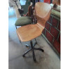 TABOURET D’ATELIER PIÈTEMENT MÉTAL NOIR ASSISE BOIS CLAIR