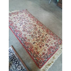 TAPIS LAINE FAIT MAIN ROUGE...