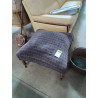 POUF NAPOLÉON III CAPITONNÉ TISSU MAUVE A CARREAUX 