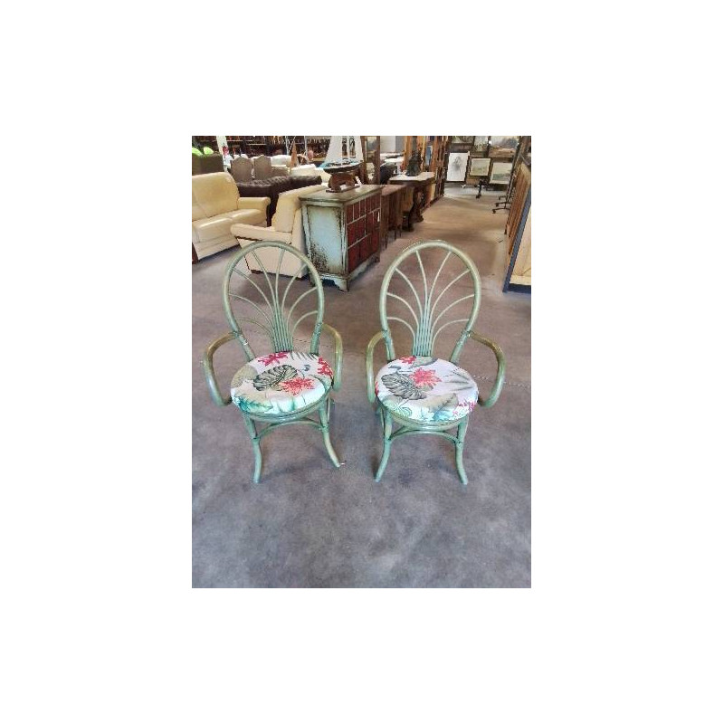 FAUTEUIL ROTIN VERT CINTRÉ ASSISE CAPITONNÉE TISSU ECRU AUX FEUILLES 