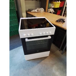 CUISINIÈRE ÉLECTRIQUE VITROCÉRAMIQUE 4 FOYERS BEKO CUV61B 