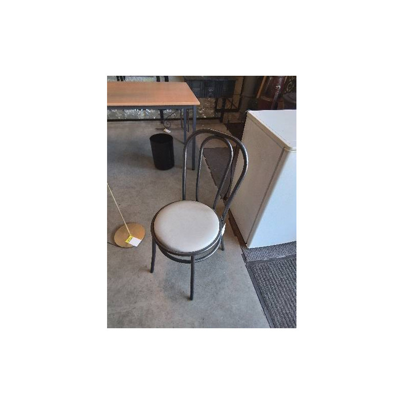 CHAISE MÉTAL CINTRÉ GRIS ASSISE PU ECRU