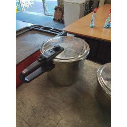 AUTOCUISEUR SEB INOX 8L...