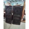 PAIRE DE PORTES D’ARMOIRE BOIS NOIRCI SCULPTÉ AUX OISEAUX XIXE 