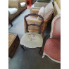 CHAISE BOIS SCULPTÉ STYLE LOUIS XVI ASSISE TISSU ECRU AUX FLEURS XIXE