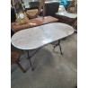 TABLE OVALE BISTROT PIÈTEMENT FONTE PLATEAU MARBRE BLANC EN L\'ÉTAT 