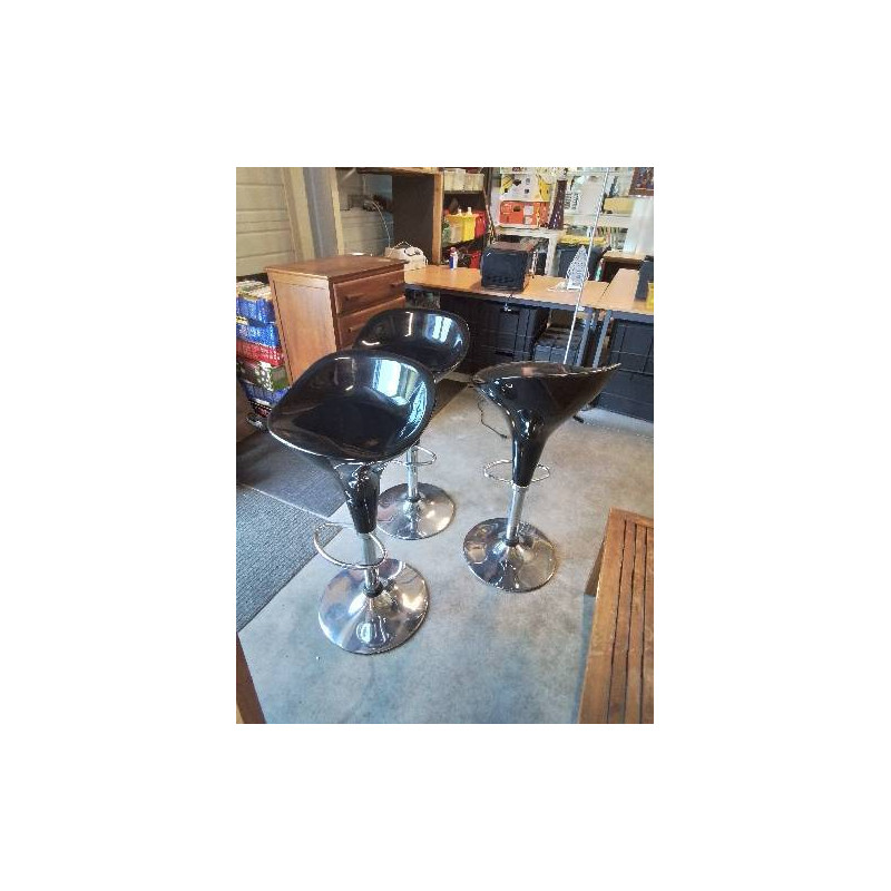 TABOURET DE BAR PIÈTEMENT MÉTAL CHROMÉ ASSISE RÉSINE NOIR