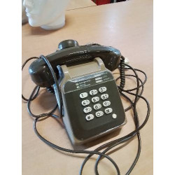 TÉLÉPHONE A CADRAN KAKI...