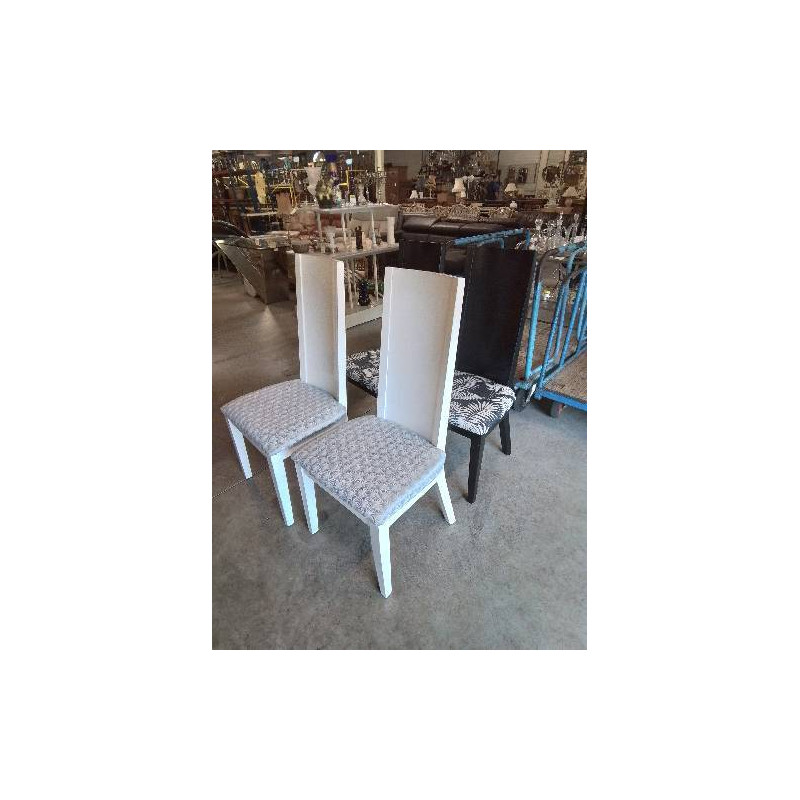 4 CHAISE BOIS BLANC ET NOIR HAUT DOSSIER ASSISE CAPITONNÉ FEUILLAGES BLANC ET TAUPE INTERIOR\'S