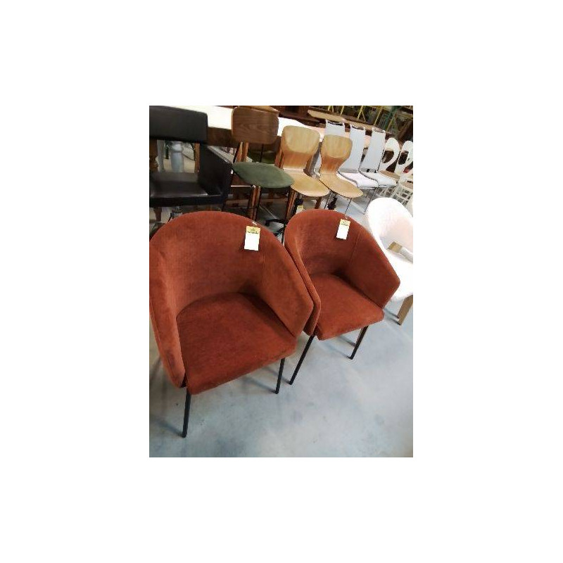 FAUTEUIL VELOURS  OCRE  PIÈTEMENT MÉTAL NOIR 
