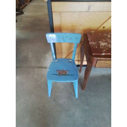 CHAISE BOIS BLEU AU CERISE...