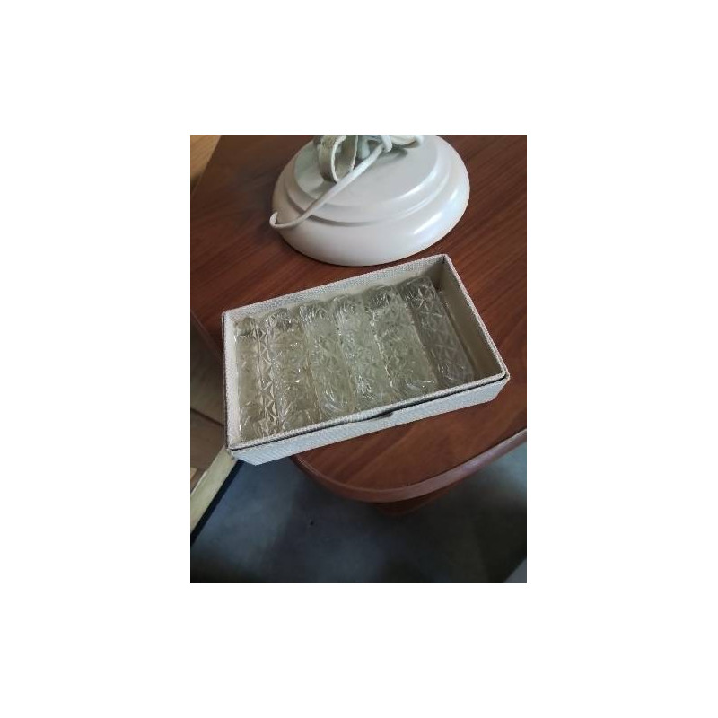 12 PORTE COUTEAUX VERRE TAILLÉ 