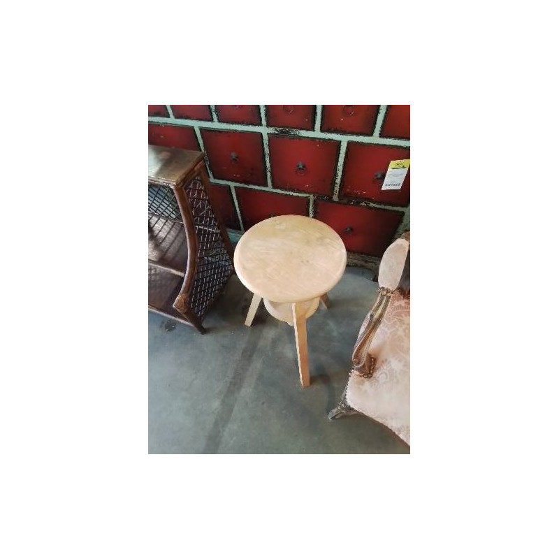 TABOURET A VIS BOIS CLAIR 