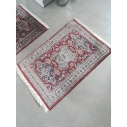 TAPIS LAINE FAIT MAIN ROUGE...