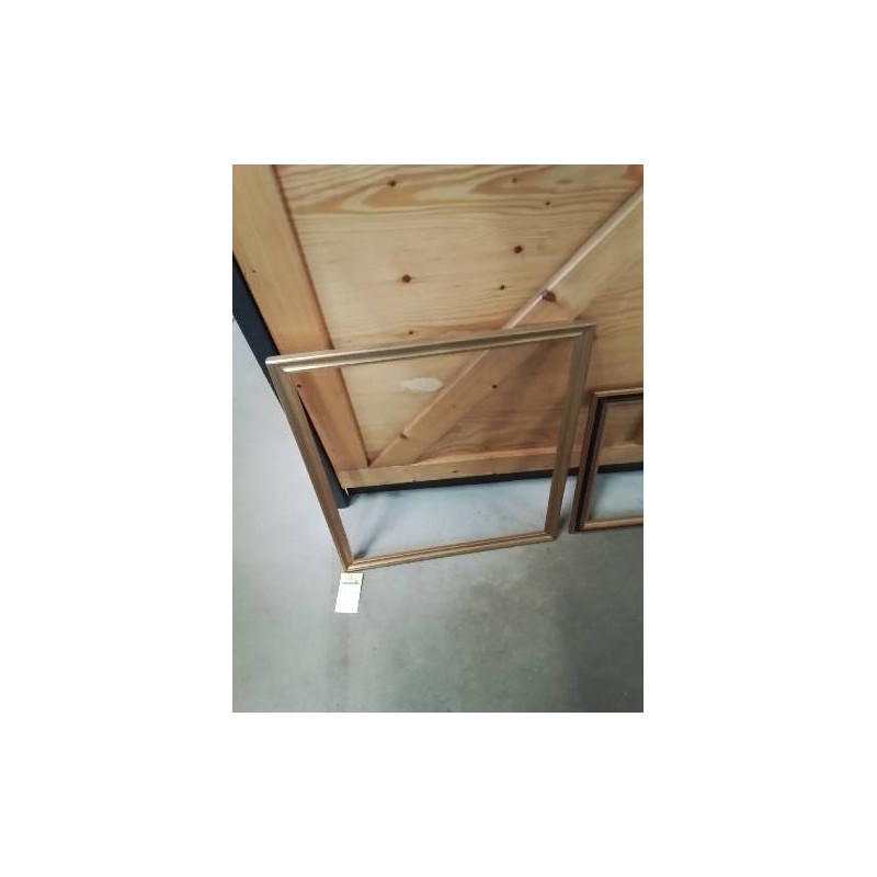 ENCADREMENT BOIS DORÉ 60X56CM
