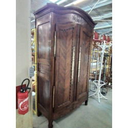 ARMOIRE RÉGENCE MOULUREE...