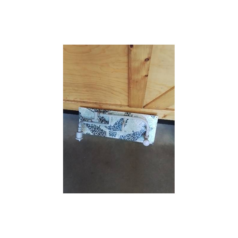 PORTE MANTEAU MURAL TUYAUTERIE 