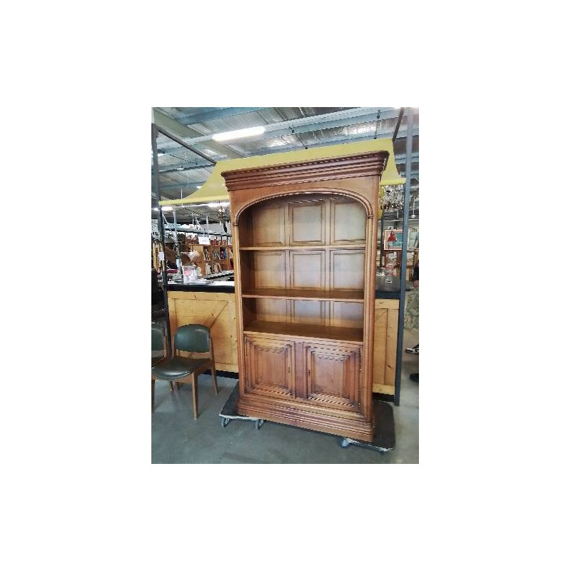 BIBLIOTHÈQUE MOULUREE 2 PORTES 3 TABLETTES 