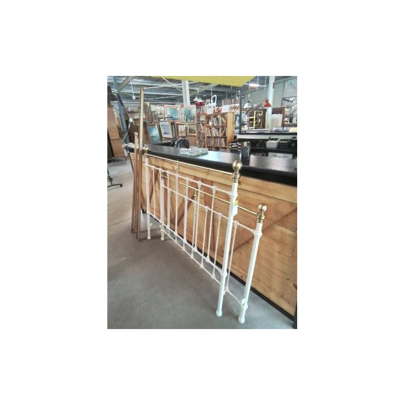 LIT MÉTAL CREME A BARREAUX  A BARRES ET BOULES LAITON 240X190 