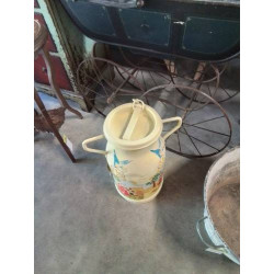 BROC A LAIT MÉTAL PEINT JAUNE