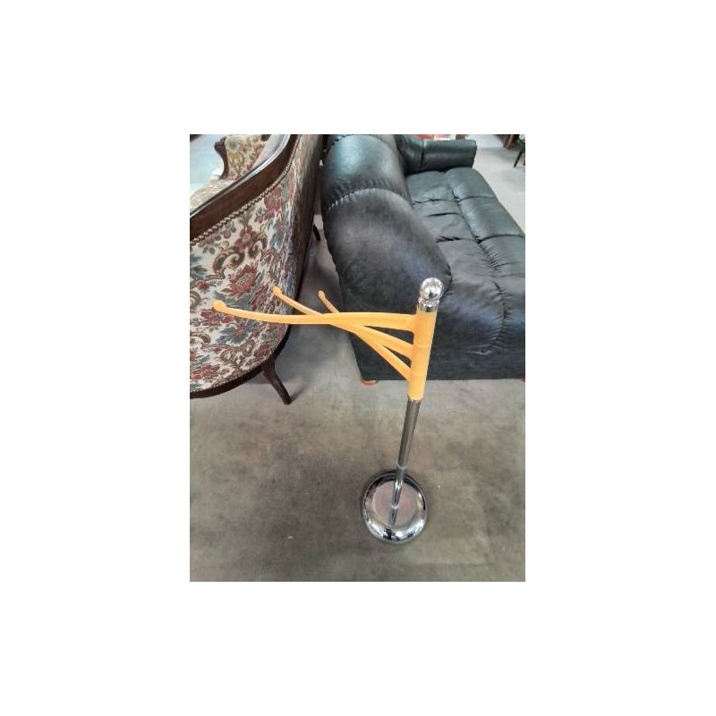 SÈCHE SERVIETTES PIÈTEMENT MÉTAL CHROMÉ 3 BRANCHES RÉSINE JAUNE