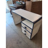 BUREAU RECTANGULAIRE BOIS BLANC LISERÉ BLEU 3 TIROIRS 1 NICHE 