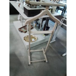 VALET DE NUIT A ROULETTES...