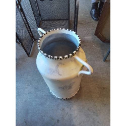 BROC A LAIT PEINT ECRU