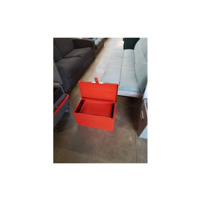 CAISSE A OUTILS MÉTAL ROUGE